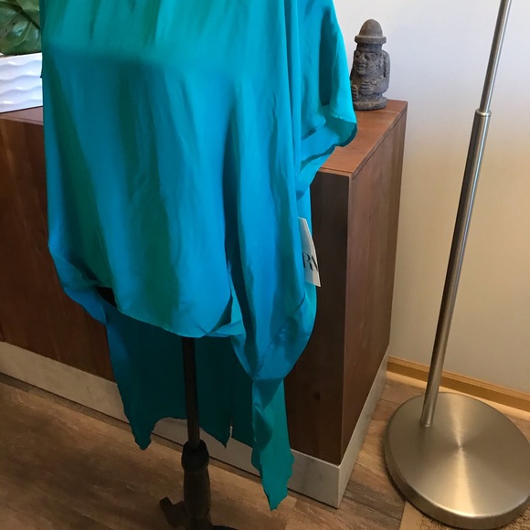 Zara Asymmetric Top - Picture 6 of 15